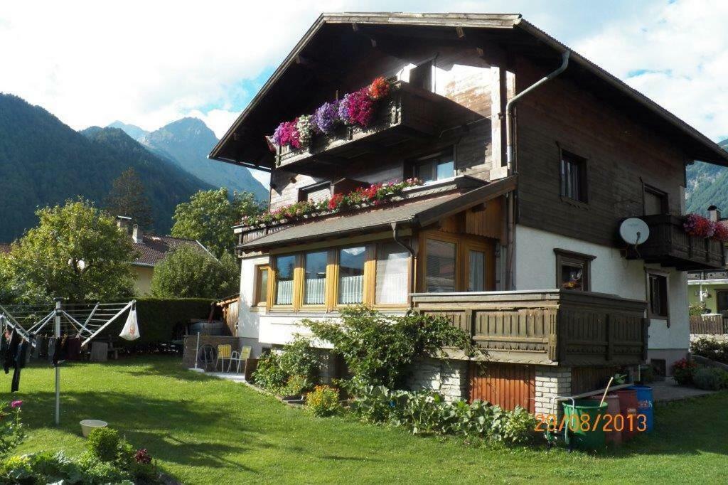 Bed and Breakfast Monika Steiner Matrei in Osttirol Exterior foto